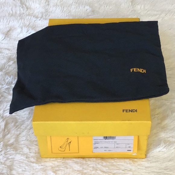 FENDI Décolleté Vitello Python Pumps. - Picture 10 of 11